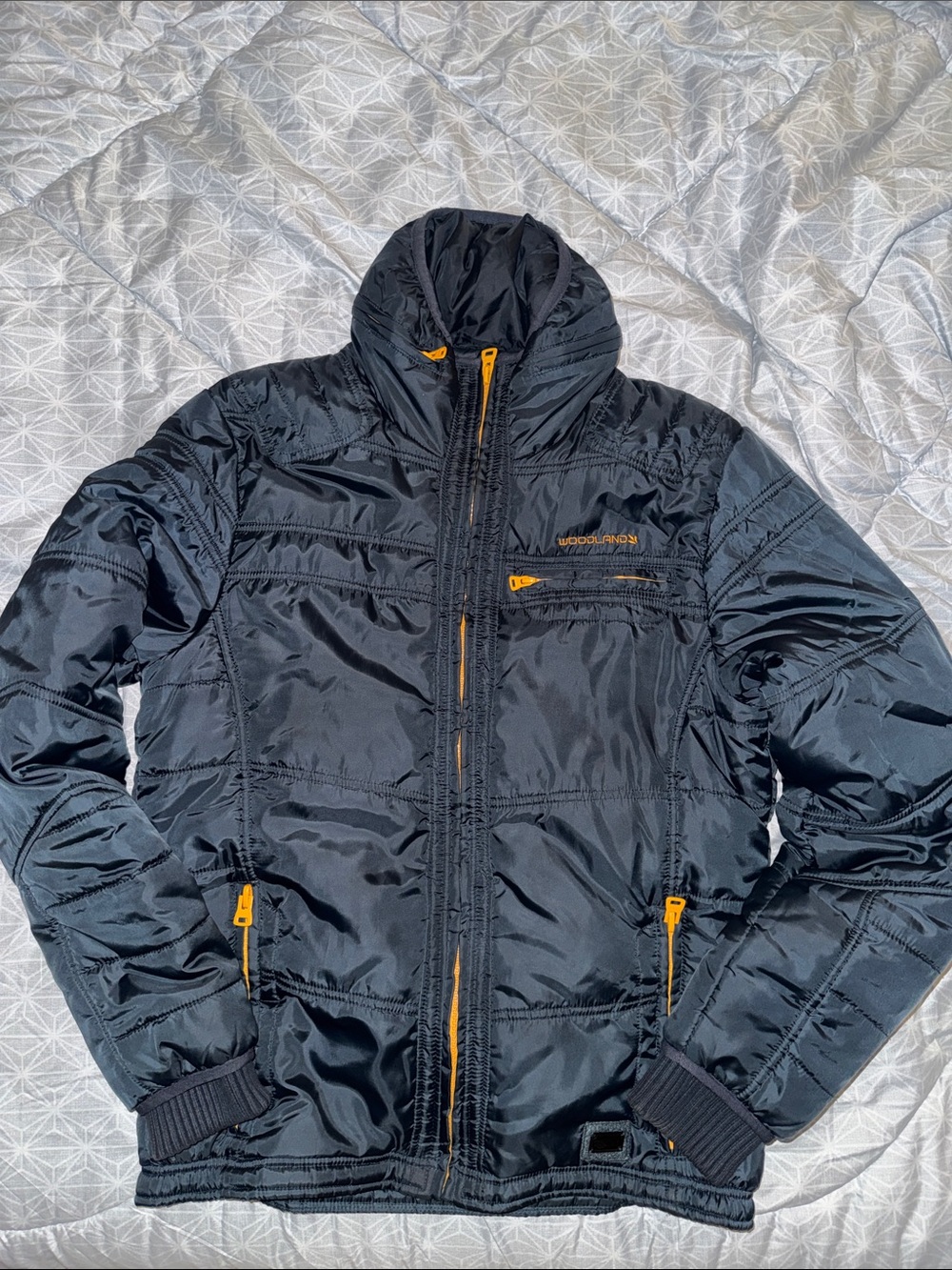 Woodland Men’s Puffer Jacket Size L , Navy Blue & Orange TEXT FOR MORE PICTURES